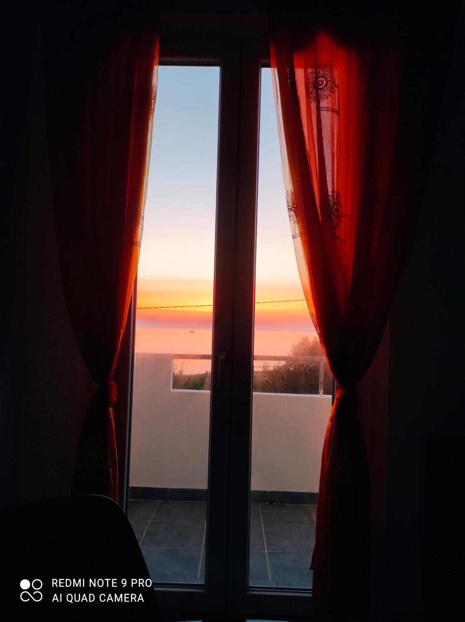 Casa Fronte Mare Torre Sant'Andrea Apartment ซานต์อันเดรอา ภายนอก รูปภาพ
