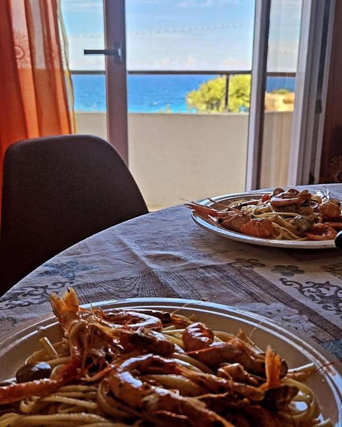 Casa Fronte Mare Torre Sant'Andrea Apartment ซานต์อันเดรอา ภายนอก รูปภาพ