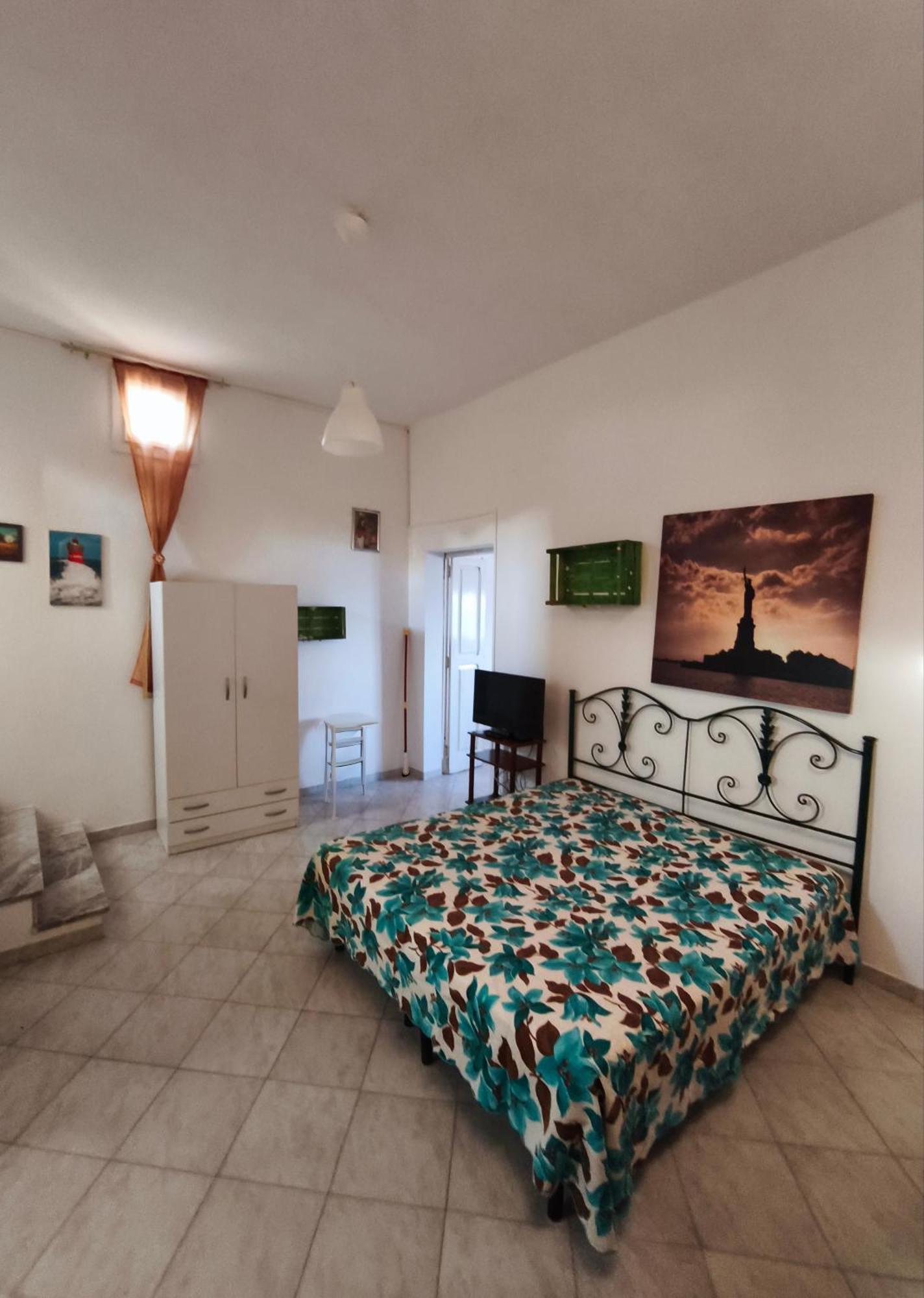 Casa Fronte Mare Torre Sant'Andrea Apartment ซานต์อันเดรอา ภายนอก รูปภาพ